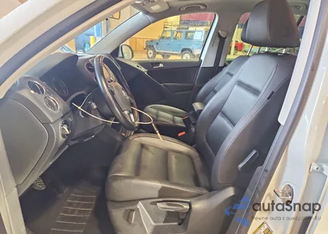 2014 Volkswagen Tiguan S из США, поврежденный, VIN WVGBV3AX7EW582122